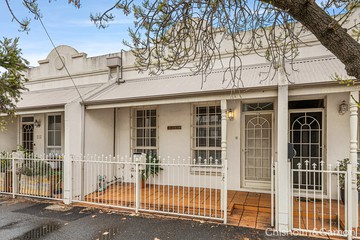 114 Nott Street - Photo 0