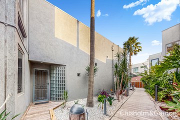 21/15 Beach Street - Photo 0