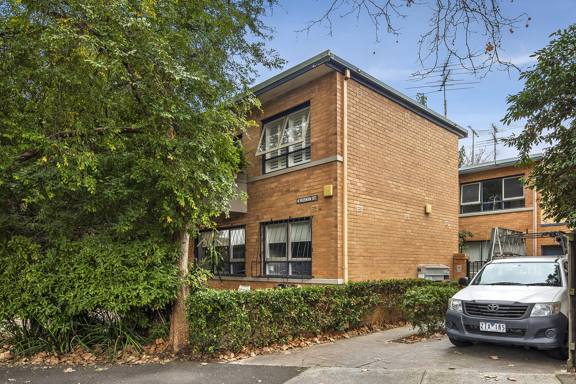 8/4 Ruskin Street, ELWOOD For lease | Chisholm & Gamon